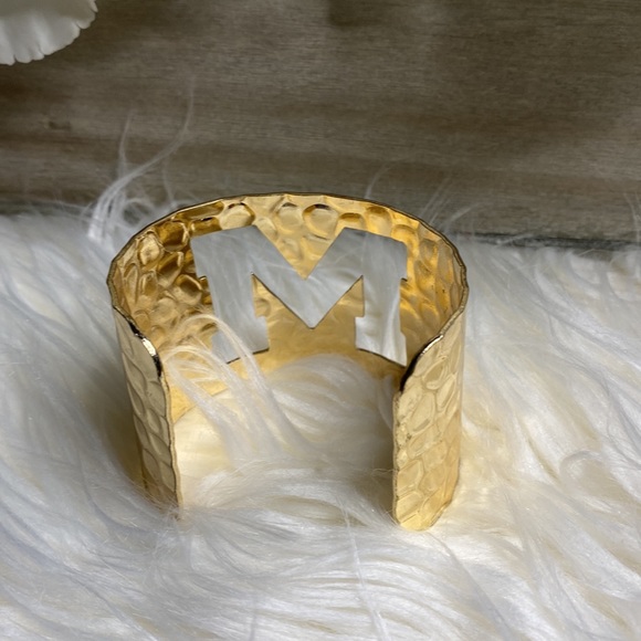 Bangle letter M - Picture 4 of 4